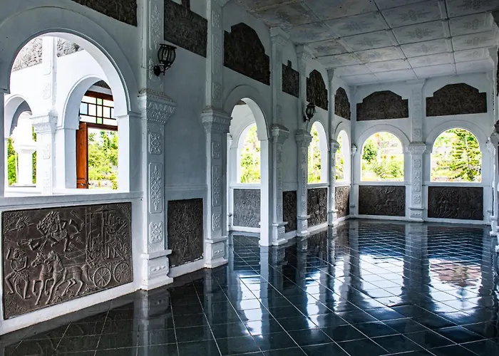 ゲストハウス Retreat Toraja Baturinggit 4*